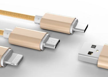 China Kleurrijke 3 in 1 USB-Ionen de Batterijlader van Li met Type C/Micro/8 spelden Kabel leverancier